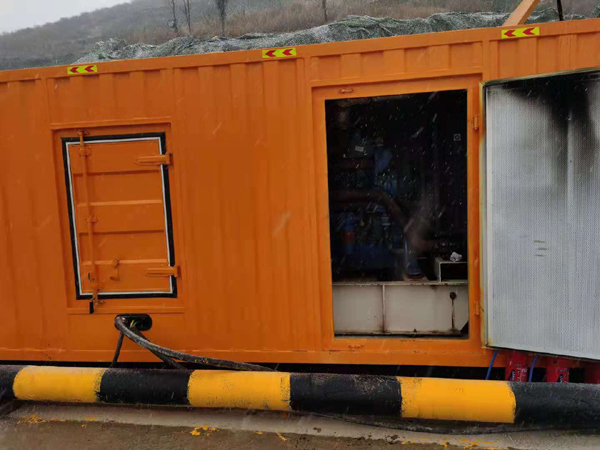 璧山发电车出租-应急柴油发电机组选什么样的比较好？
